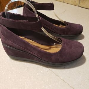 Clark’s Artisan Wynnmere Fox Shoes Aubergine Color Shoes 8.5 Bergundy